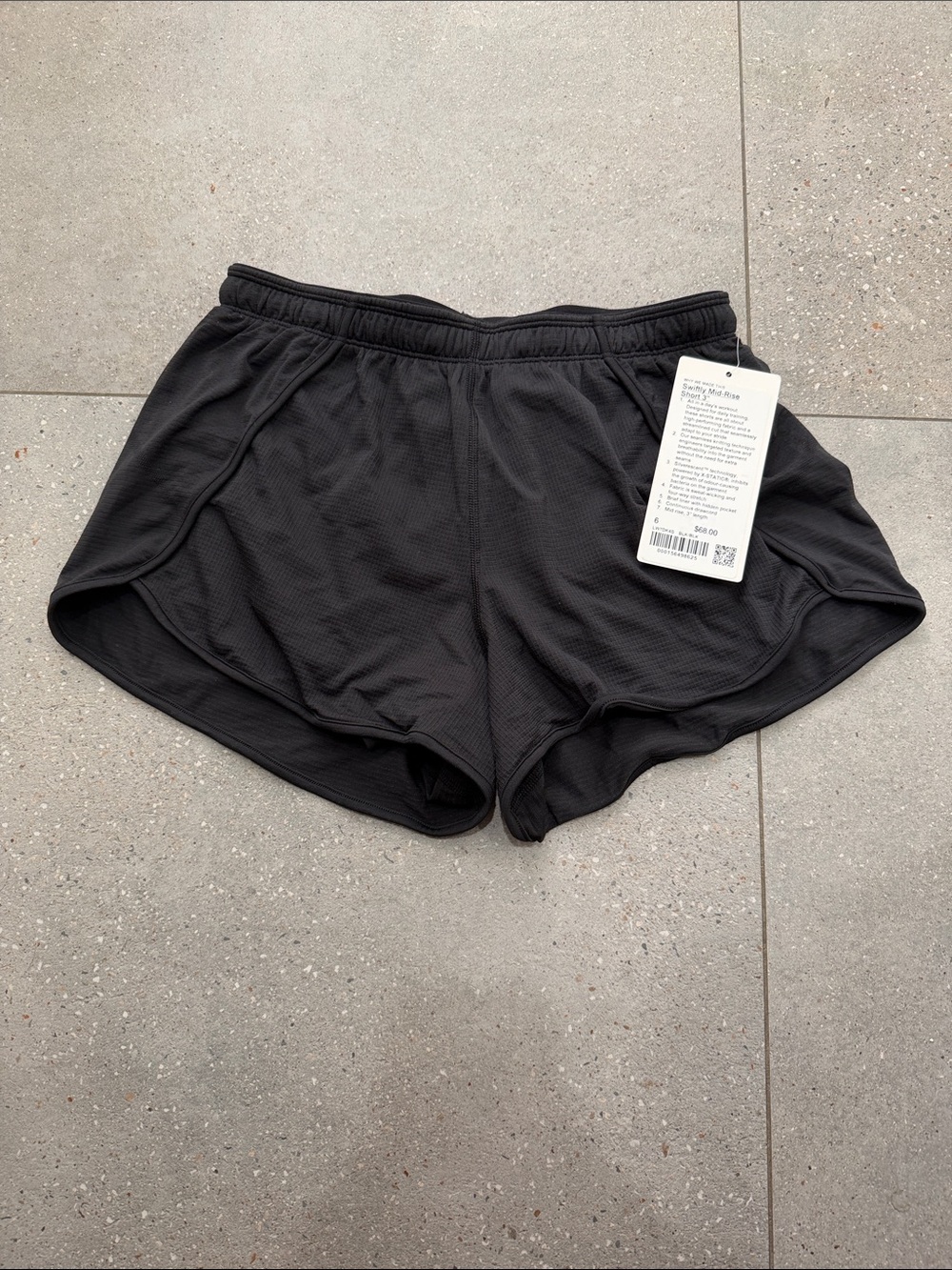 Lululemon Swiftly Mid-Rise Shorts 3”-Black Mesh